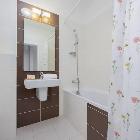 Apartment Bright With Parking Near The Pge National Stadium By Renters Warsaw