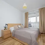 Bright With Parking Near The Pge National Stadium By Renters * ワルシャワ