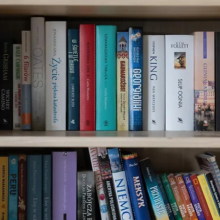 Апартаменты Bright With Parking Near The Pge National Stadium By Renters