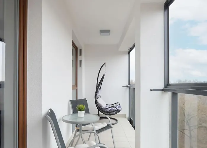 Bright With Parking Near The Pge National Stadium By Renters Apartament