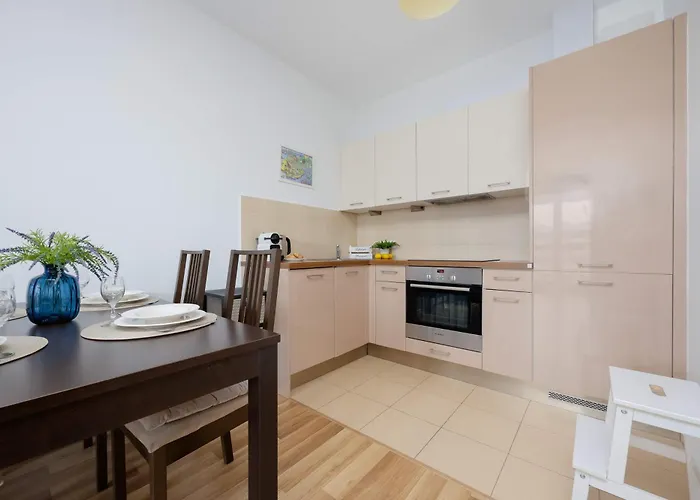 Apartament Bright With Parking Near The Pge National Stadium By Renters Warszawa